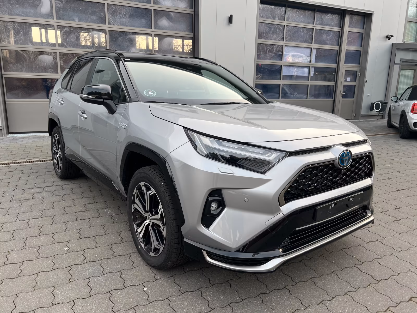 Toyota RAV 4 2.5 PlugIn Hybrid 4x4 Style VOLL 2024er