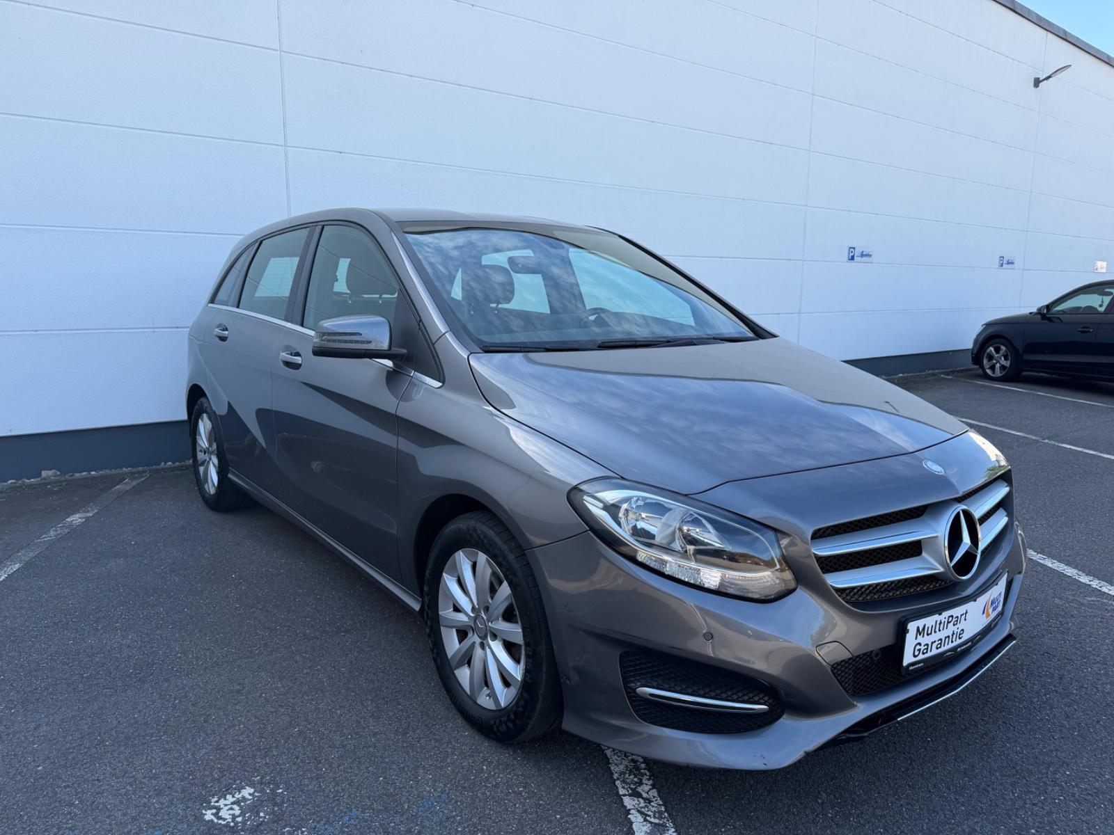 Mercedes-Benz B 180 Sytle 8-fach Bereift*Aut.*Rückfahrkamera*