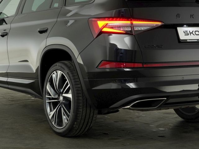 Kodiaq RS TSI DSG 4X4+AHK+NAVI+RÜCKFAHRKAMERA+MA