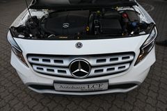 MERCEDES-BENZ GLA 200 d CDI Navi PDC Kamera Sitzhz. PanoramaSD MERCEDES-BENZ GLA 200 d CDI Navi PDC Kamera Sitzhz. PanoramaSD