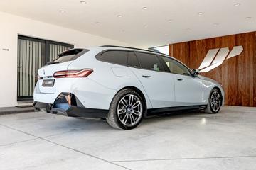 صورة 5 لـ 2024 BMW I5