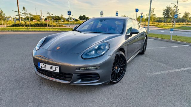 Porsche Panamera Diesel -