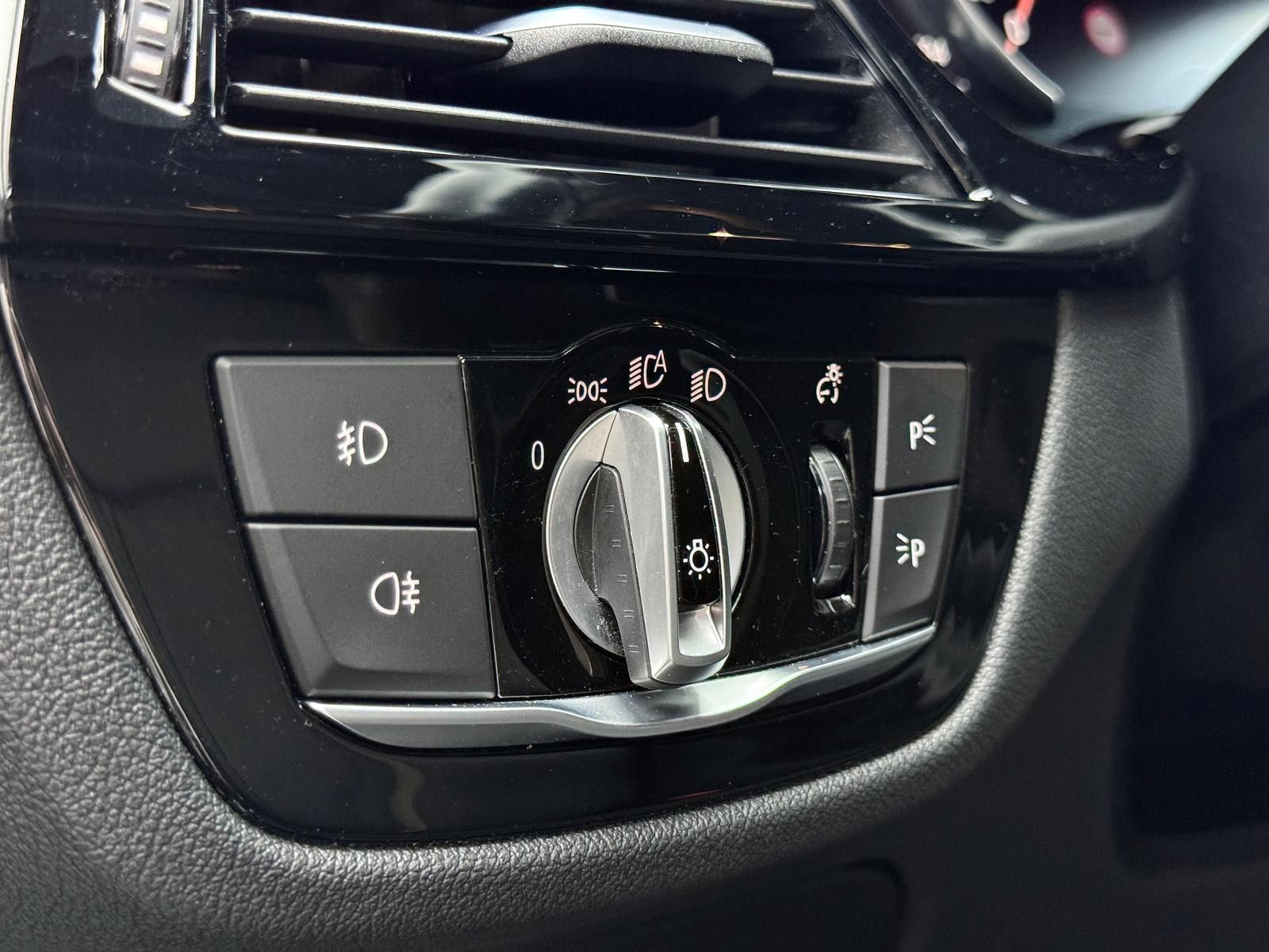 Fahrzeugabbildung BMW d*XDR*M-PAKET*H&K*STANDHZ*MASSAGE*360°HUD*AHK