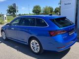 Skoda Octavia Combi 2.0 TDI DSG STYLE AHK+HEAD-UP+EL.H - Skoda Octavia: Style