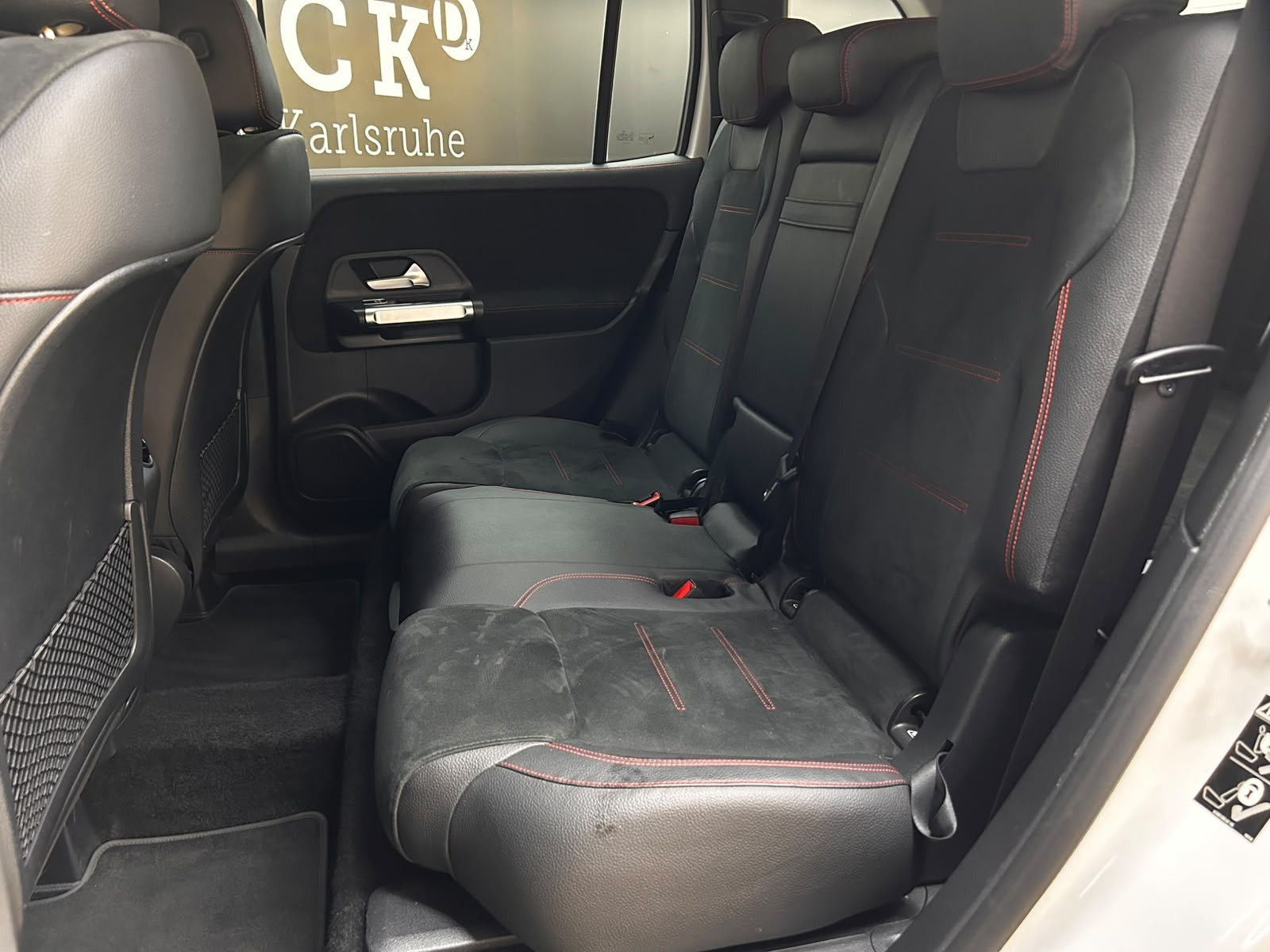 Fahrzeugabbildung Mercedes-Benz GLB 250 CGI 2X AMG Line >NIGHT+WIDES+LED+SHZ+19"