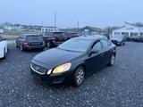 Volvo S60 Lim. Kinetic 1.6 Benzin - Volvo S60 Kinetic mit Benzin-Antrieb