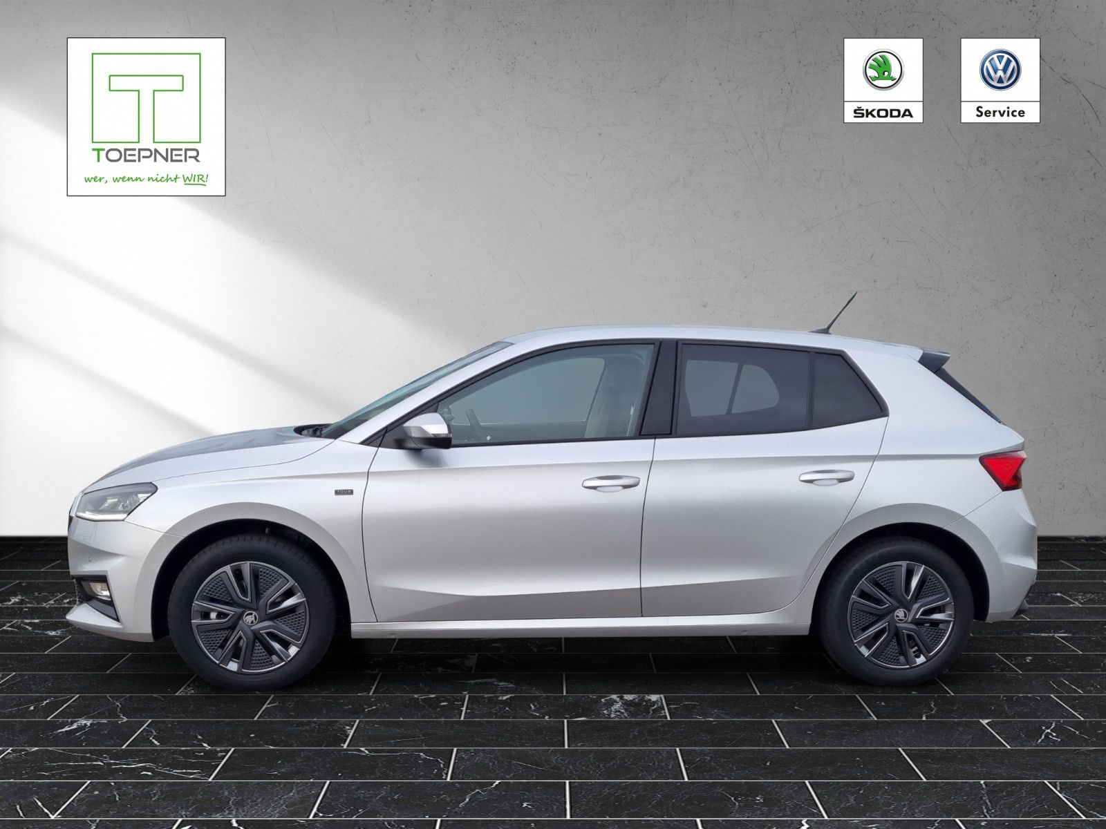 Fahrzeugabbildung SKODA Fabia Tour 1,0 TSI 85KW/115PS Ladeboden Lodge