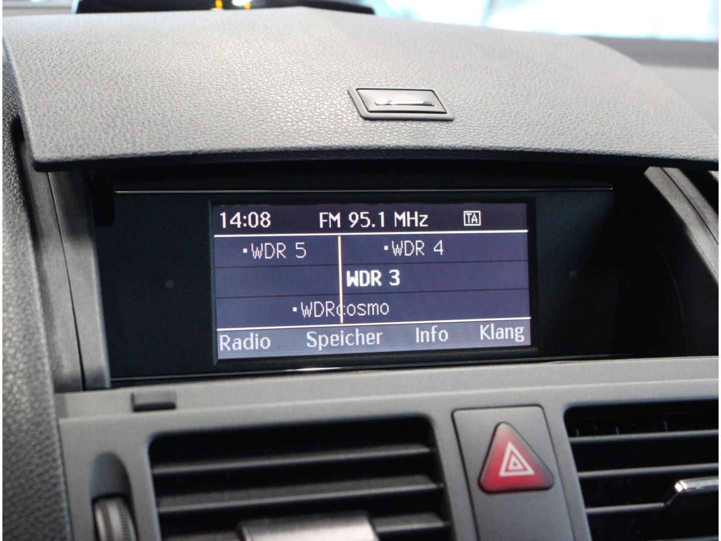 Fahrzeugabbildung Mercedes-Benz C 350 CDI *Avantgarde  *PDC *Navi*Xenon*AHK