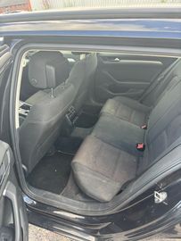 Volkswagen Passat Variant - 9