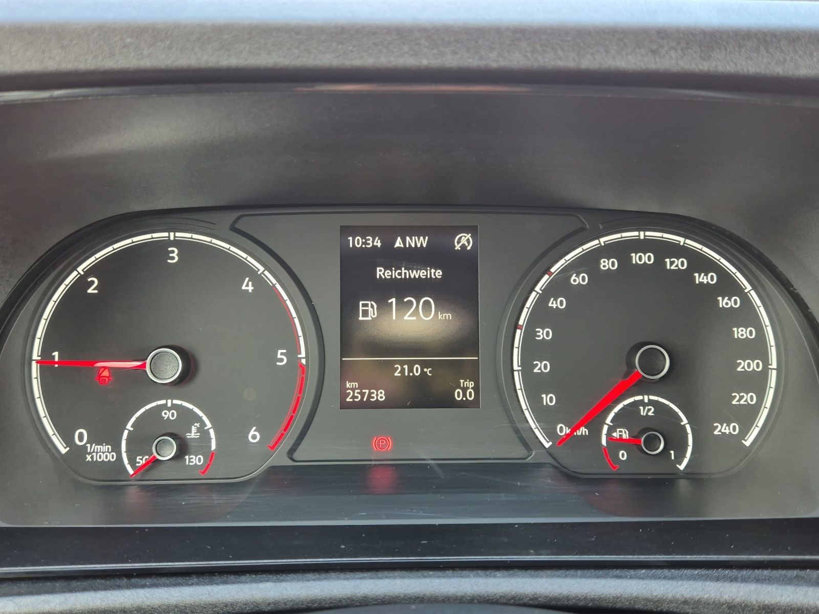 Fahrzeugabbildung Volkswagen Caddy Kombi TDI Standhzg Navi ACC PDC SHZ