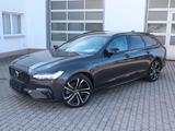 Volvo V90 T8 Ultimate Dark Plug-In Hybrid*B&W*360° - Gebrauchtwagen in Halle