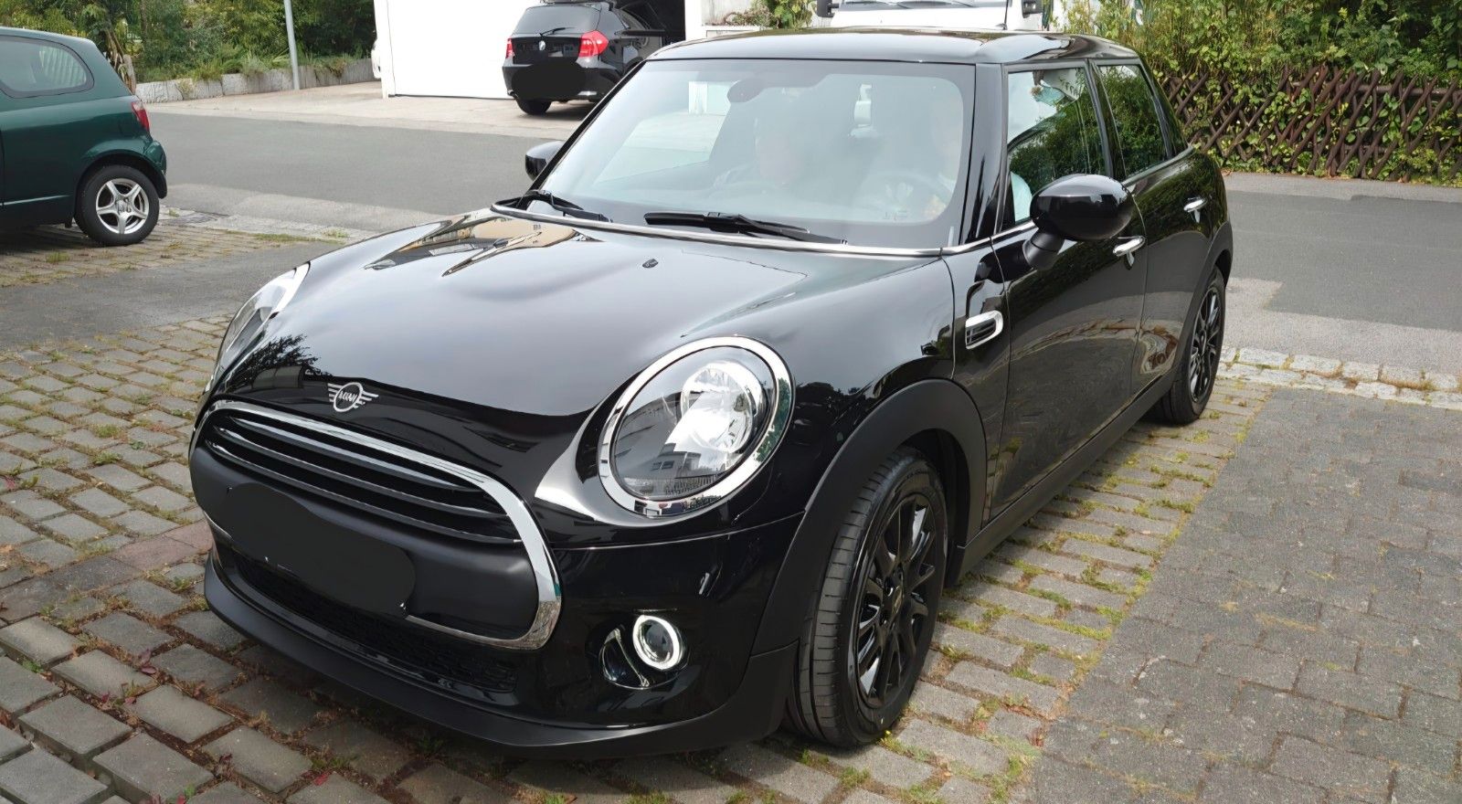 MINI One Blackyard