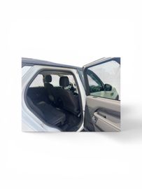 Land-Rover Discovery - 12