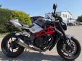 MV Agusta Brutale 1090RR viel Zubehör  - MV AGUSTA 1090 R BRUTALE