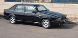 Alfa Romeo 75 1.8i turbo America 155cv iscritta  - schwarze Alfa Romeo 75