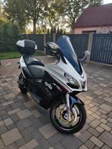 Aprilia SRV 850 - APRILIA ROLLER