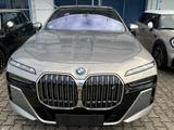 BMW 740d xDrive MSport Cinema AHK Individualleder - BMW 7 Series Jahreswagen