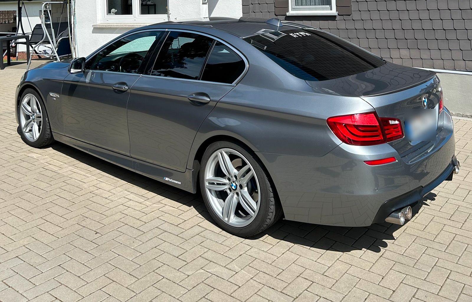 BMW 520