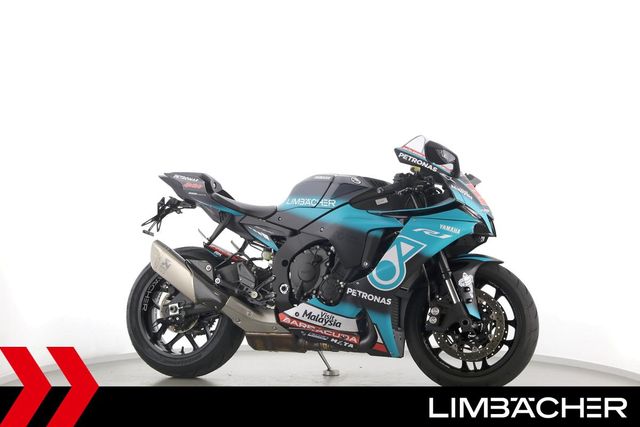 Yamaha YZF-R1 LLC - PETRONASDEKOR & AKRA