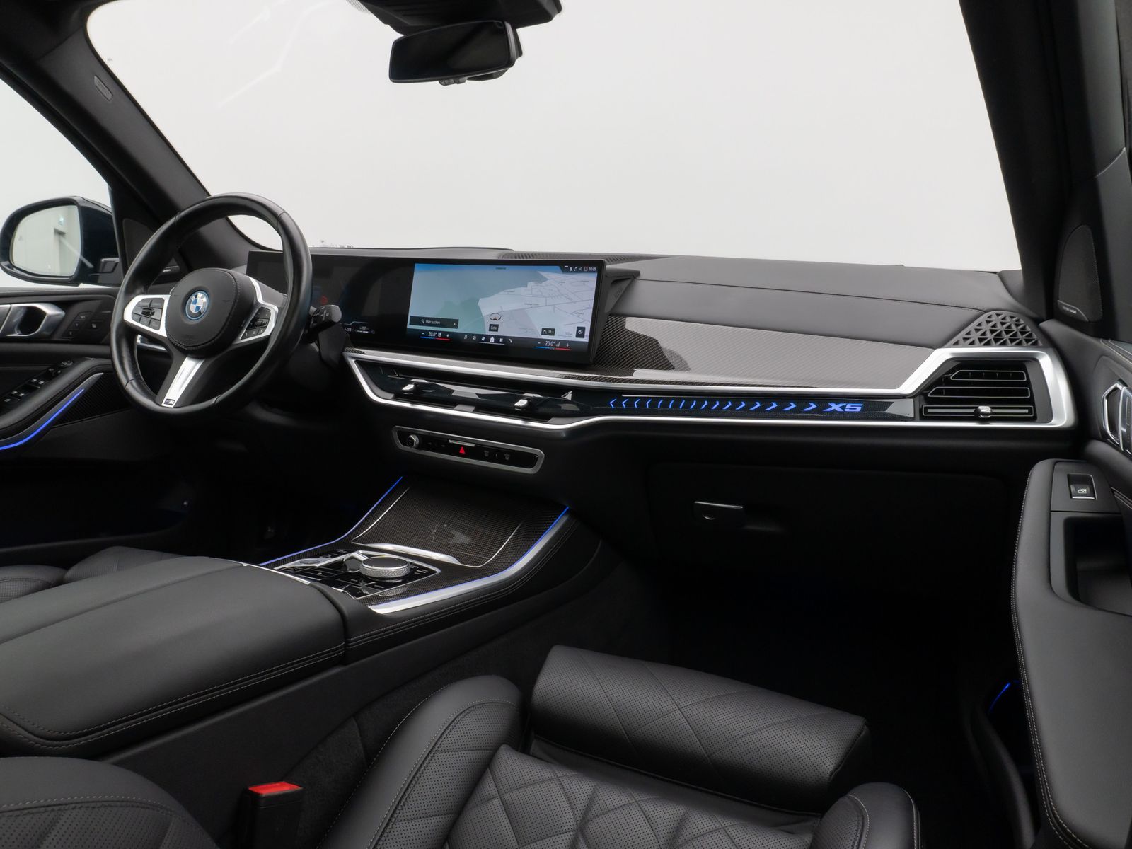 Fahrzeugabbildung BMW X5 xD50e M Sport Pro Pano 360°HUD DAB H/K SoftCl