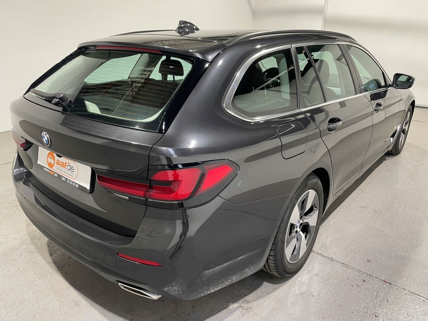 BMW 520 D Touring Automatik EU6d Navi LED Virtual Co imagem 3