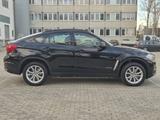 BMW X6 xDrive35i - - BMW X6 mit Benzin-Antrieb: Automatik
