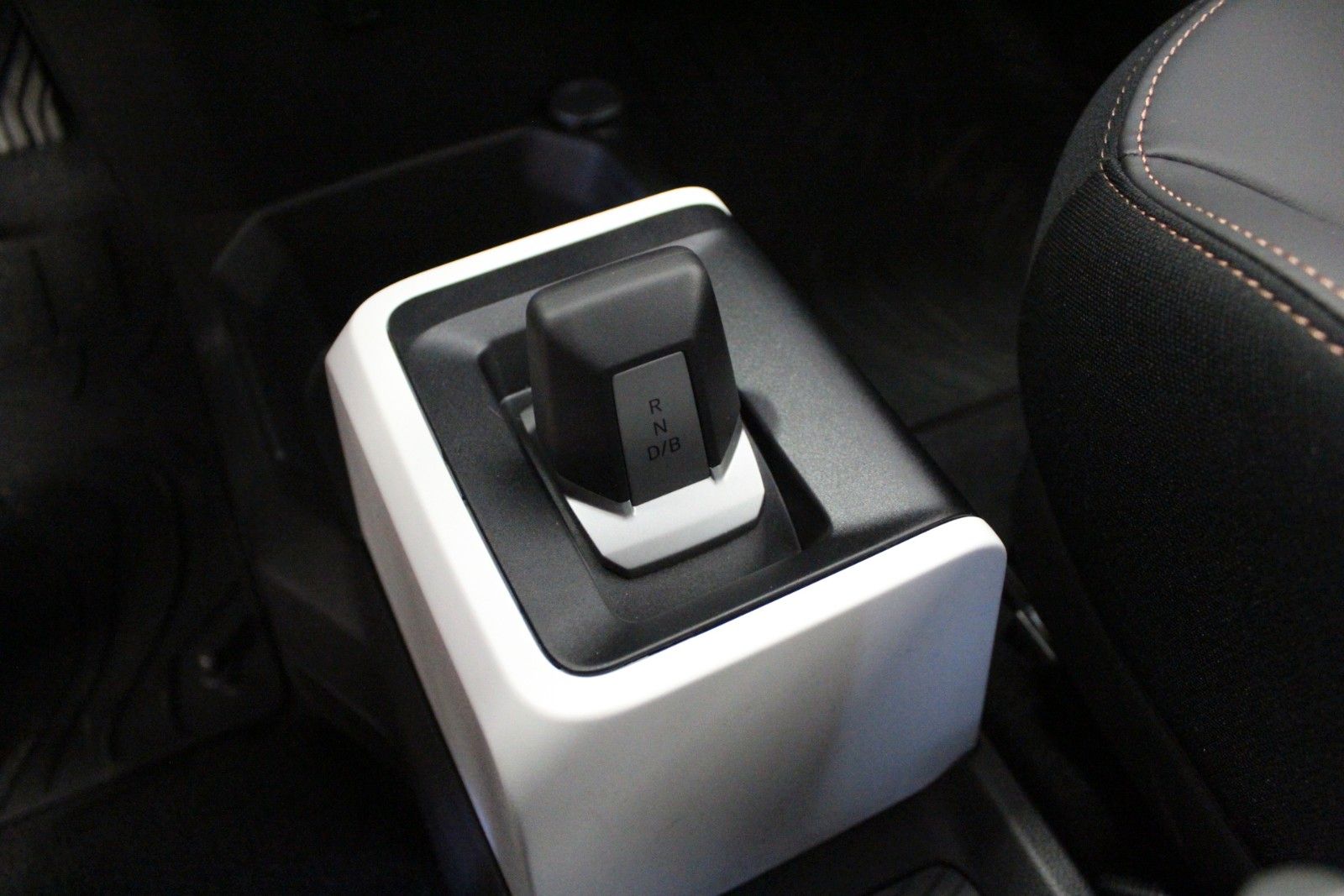 Fahrzeugabbildung Dacia Spring electric 100 Extreme