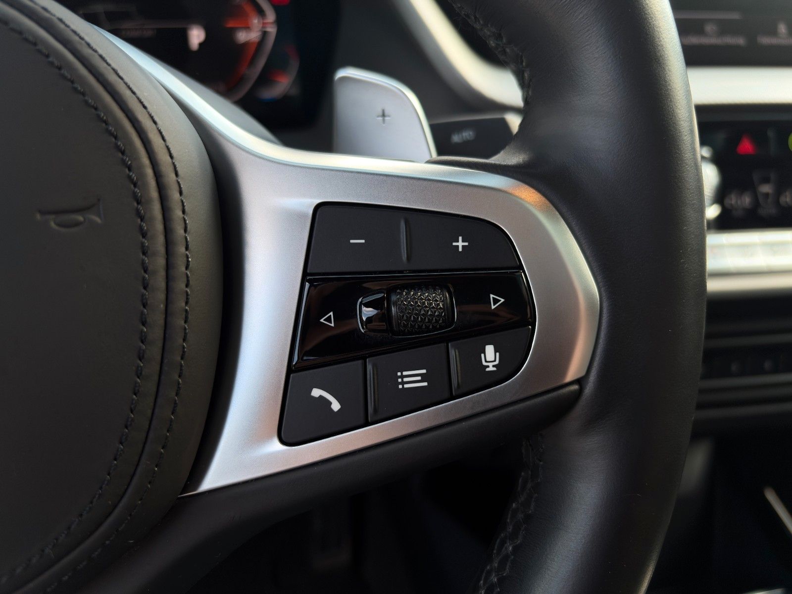 Fahrzeugabbildung BMW 220i Gran Coupé M Sport PANO H&K CAM LHZ CarPlay