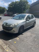 Peugeot 206 + mit Anhängerkupplung  - Peugeot 206 in Hannover