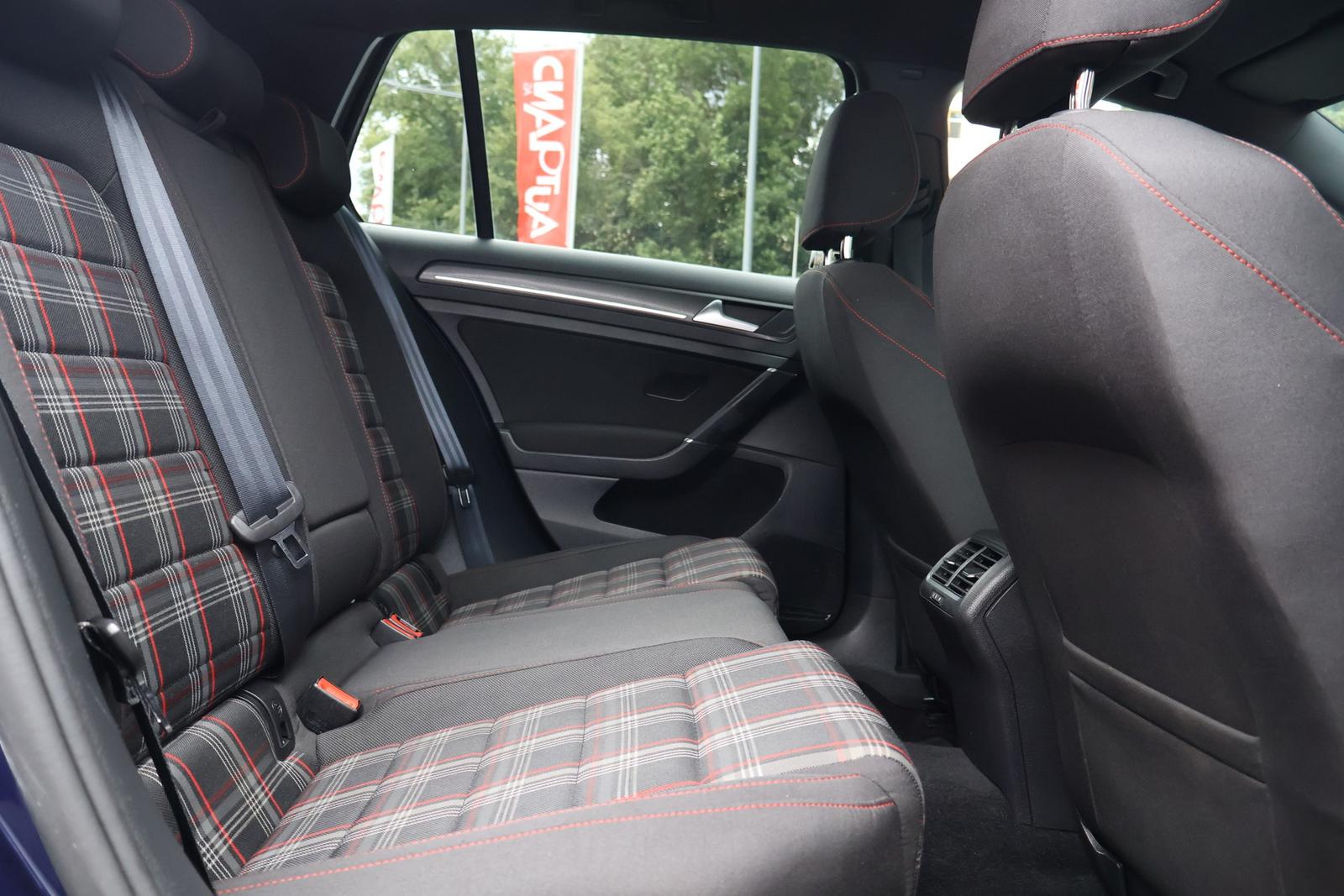 Volkswagen Golf VII 2.0 TSI DSG GTI PERF. LED NAVI VC