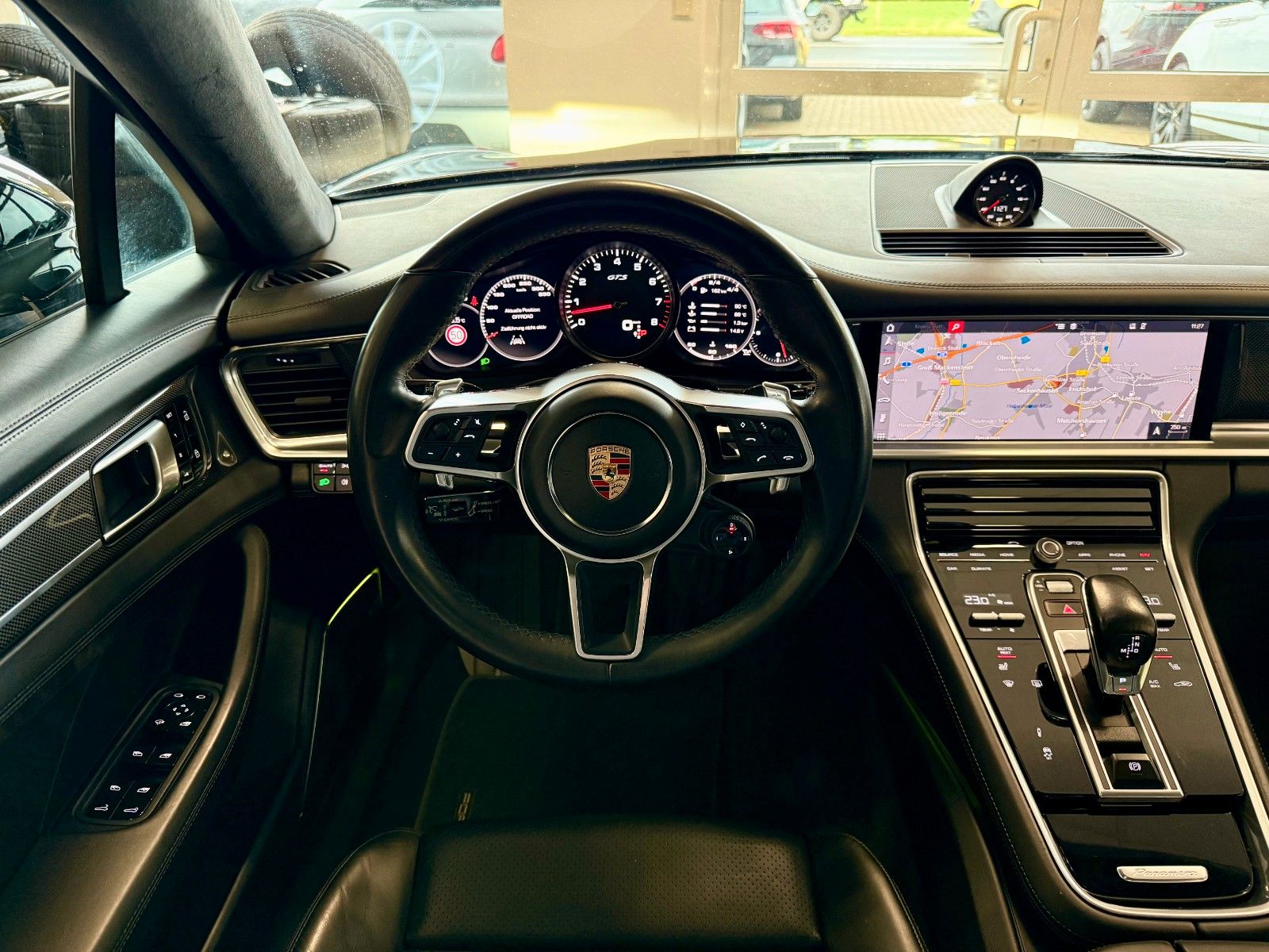 Fahrzeugabbildung Porsche Panamera GTS SportDesign/Panorama/ACC/Carbon/DAB