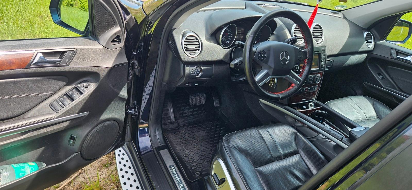 Mercedes-Benz ML 320