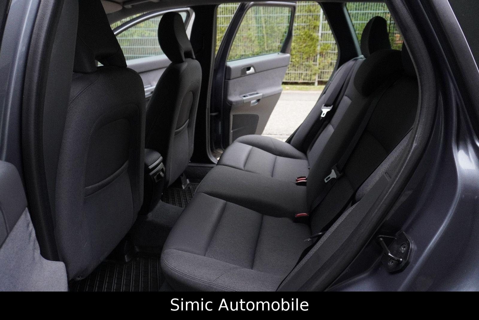 Volvo V50 2005 — photo 16