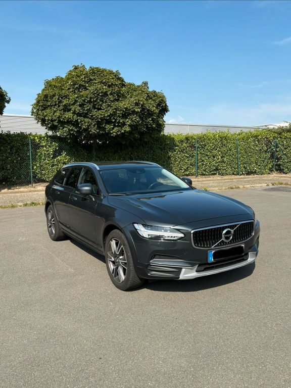 Image of Volvo V90 Cross Country