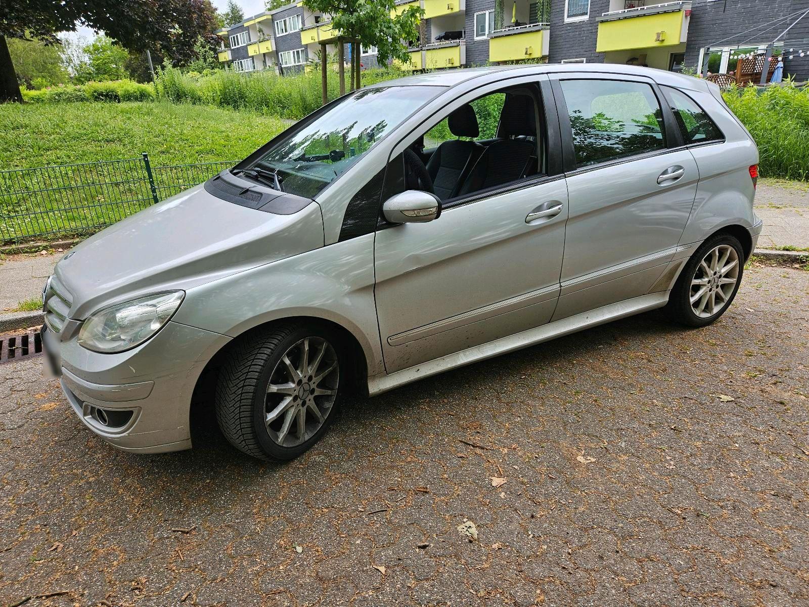 Mercedes-Benz B180 2005 — photo 11