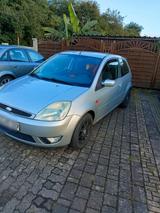Ford Fiesta 1.6 benzin - Ford Fiesta aus 2003: 1.6