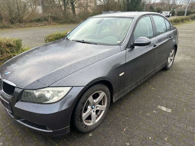 BMW 318 Baureihe 3 Lim. 318i