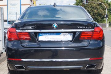 BMW 750 - 7