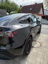 Tesla Model Y Long Range Dual Motor AWD Long Range - Tesla Model Y: Von Privat