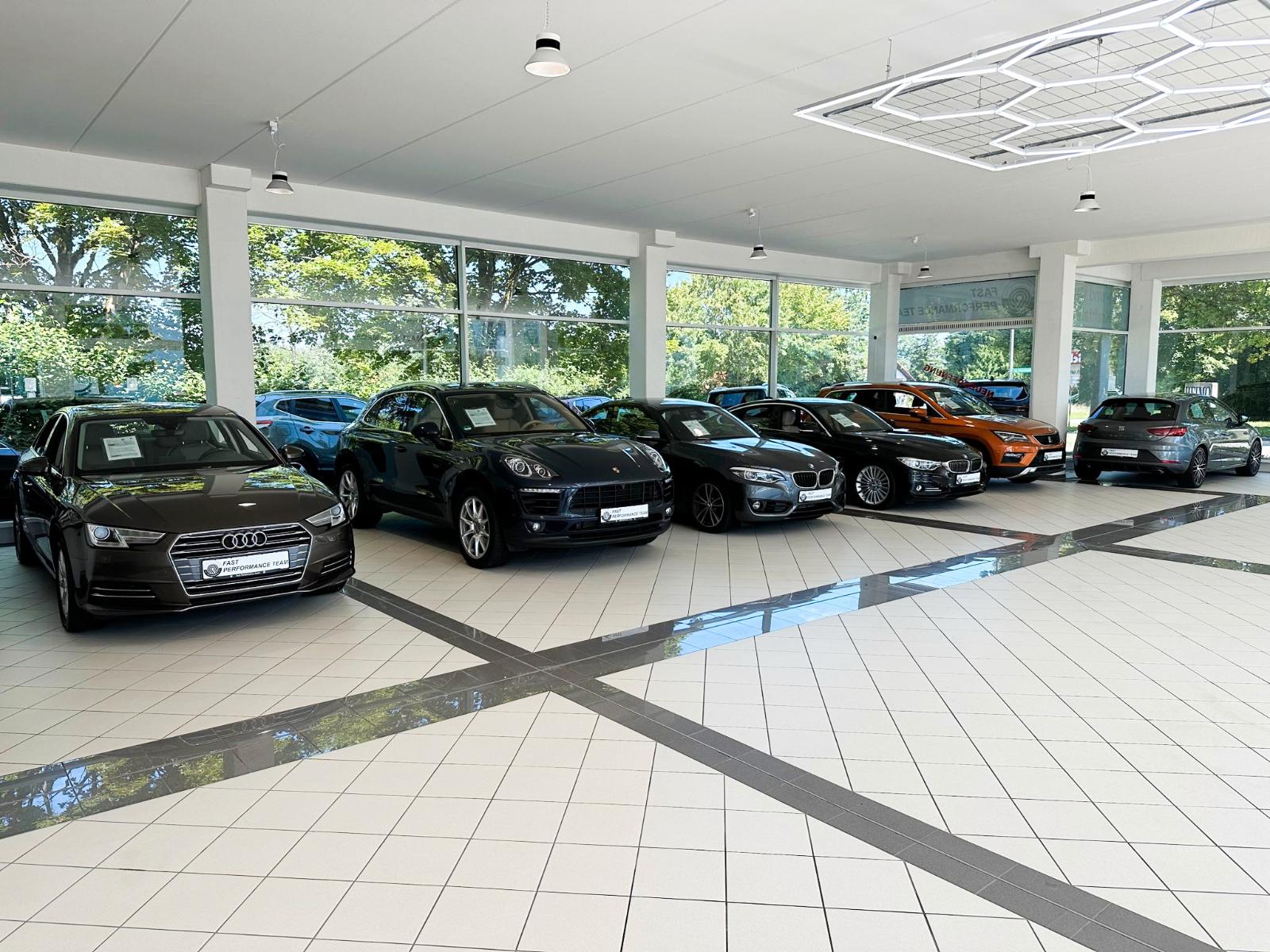 showroom-image-bottom