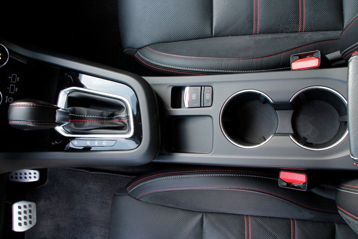Fahrzeugabbildung Renault Arkana R.S. LINE TCe 140 EDC (MY21)