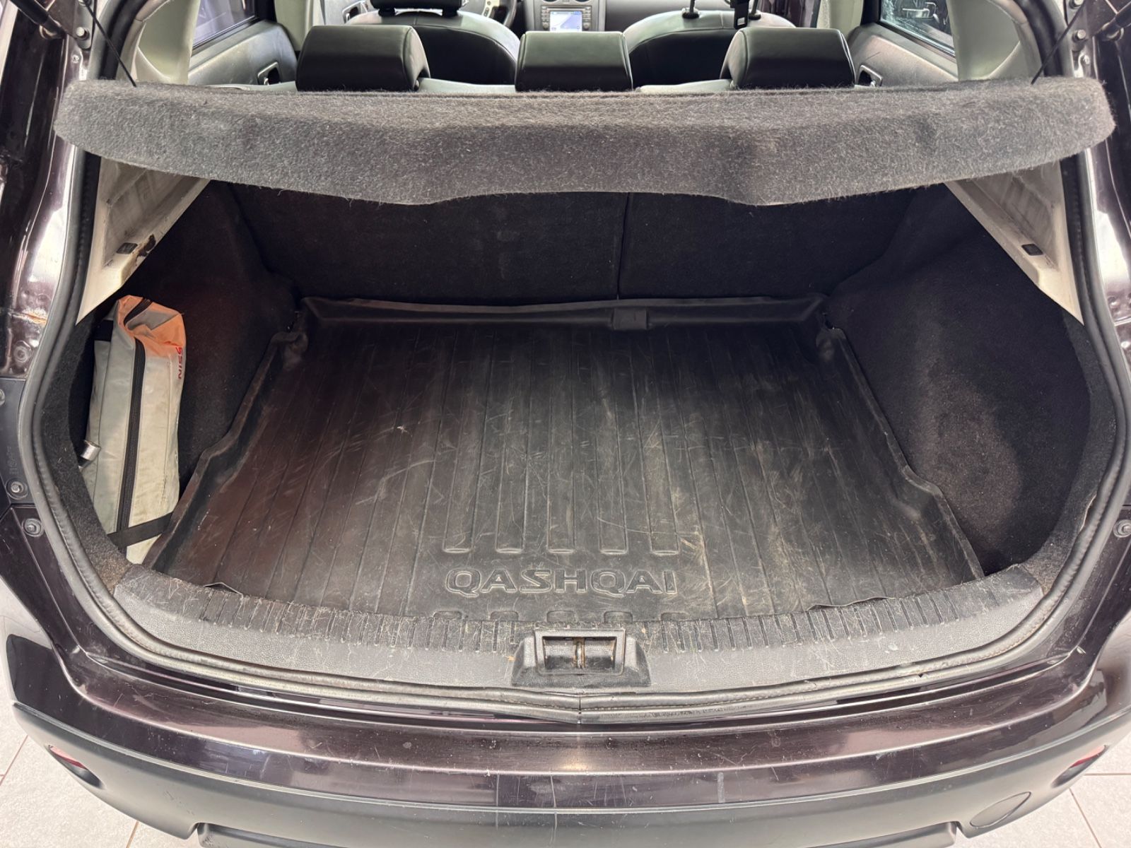 Fahrzeugabbildung Nissan Qashqai 360 4X4|AUTOMATIK|PANO|360KAMERA|NAVI|