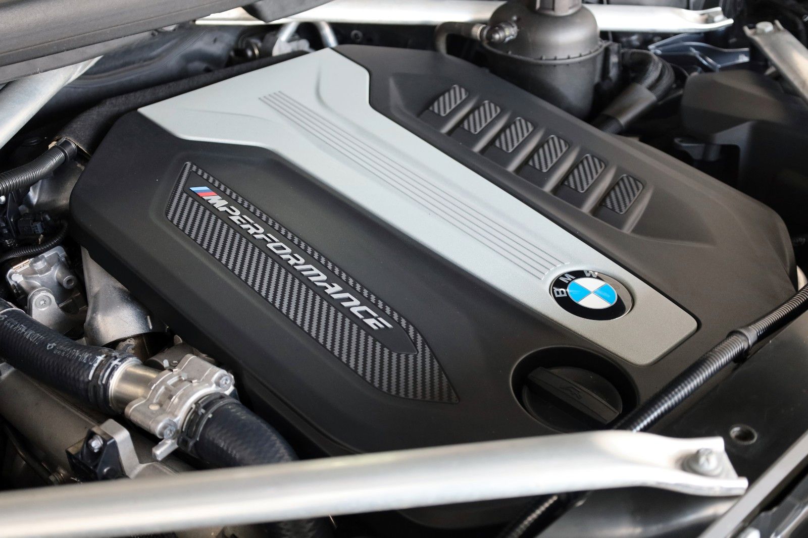Fahrzeugabbildung BMW X5 M50d Laser,Panorama,HeadUp,Harman/K,AHK