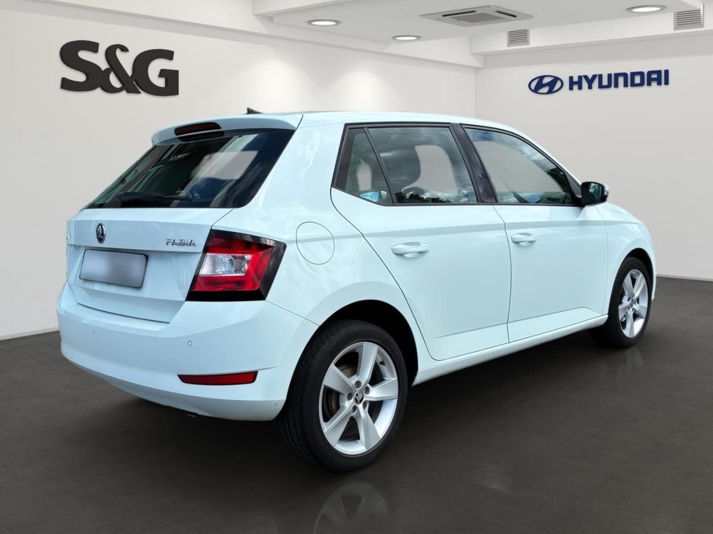 Skoda Fabia Cool Plus *SITZHZG VO.*PDC HI.*LM FELGEN*