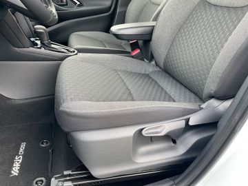 Toyota Yaris Cross 1.5 Hybrid Teamplayer *BLIS*PDC*SHZ*