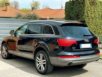 Audi Q7 - 3