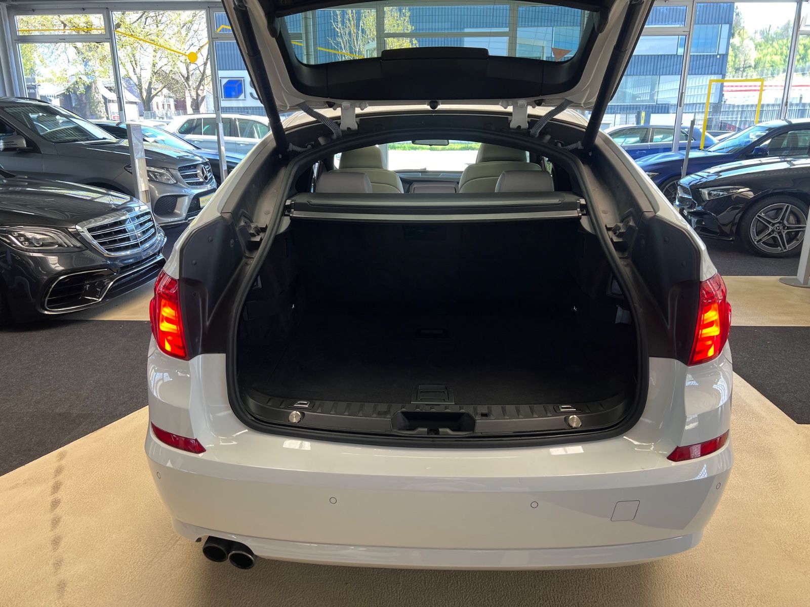 Fahrzeugabbildung BMW 530 Gran Turismo GT *PANO*KAMERA*LEDER-WEIß*