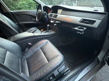 BMW 523 - 12
