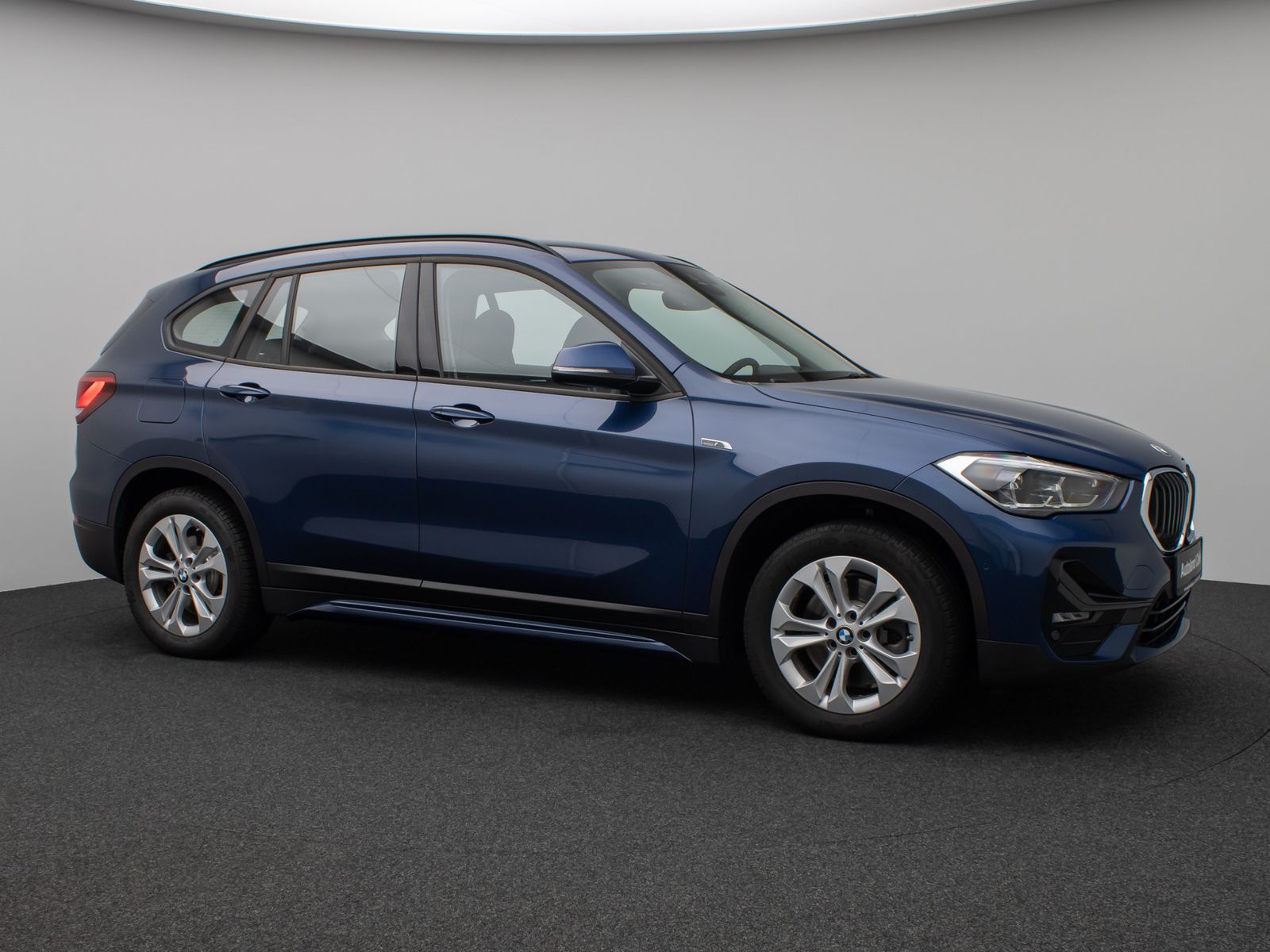Fahrzeugabbildung BMW X1 xD25e Sport Line Kamera DAB Geschwindigkeitsr