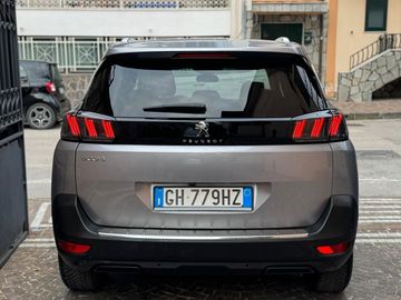 Peugeot 5008 - 8